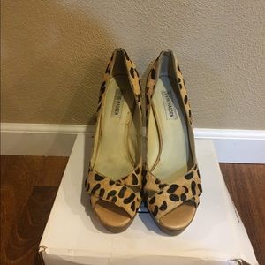 Leopard Steve Madden peep toe pumps